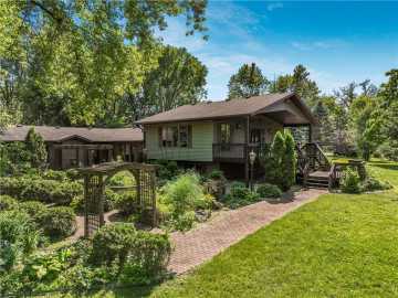 Cadott Residential Real Estate