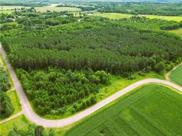 34.02 acres in Bruce