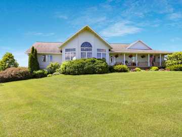 20 acres in New Auburn