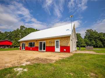 37.53 acres in Clear Lake