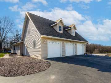 40 acres in Chippewa Falls