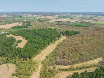 120 acres in Osseo