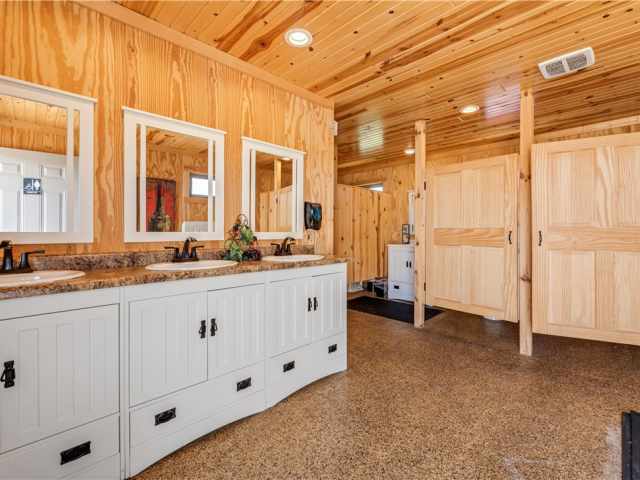 Arcadia Commercial Real Estate