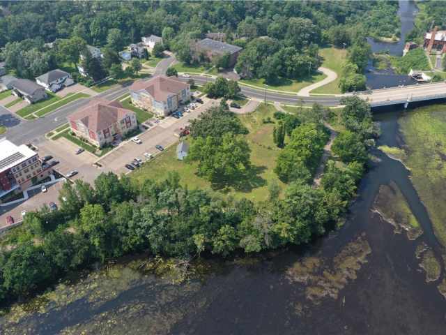 River Falls Multifamily Real Estate