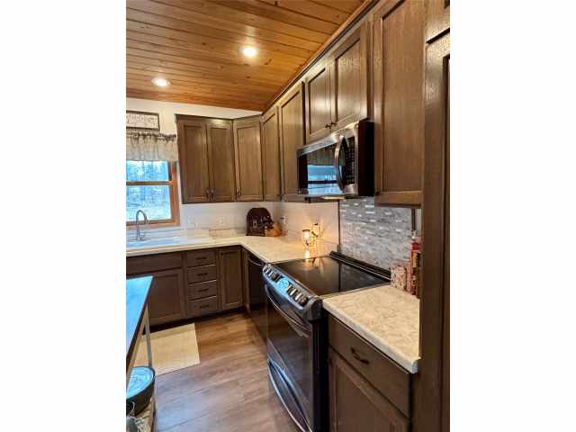 Stone Lake Residential Real Estate