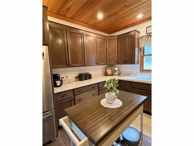 Stone Lake Residential Real Estate