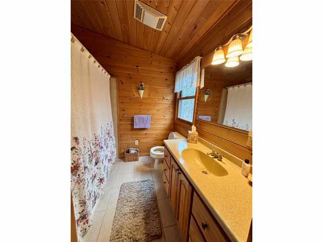 Stone Lake Residential Real Estate