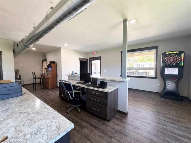 New Auburn Commercial Real Estate