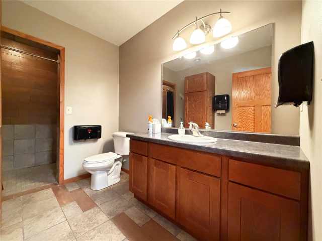 New Auburn Commercial Real Estate