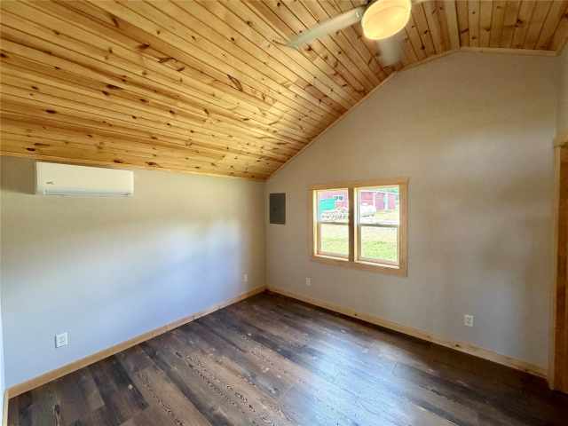 Minong Residential Real Estate