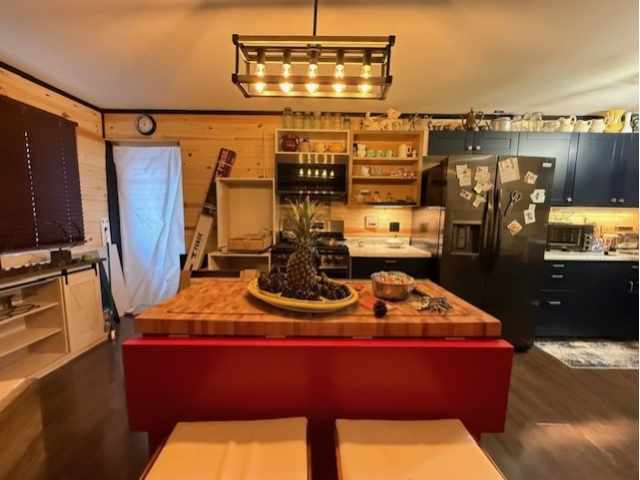 Stone Lake Commercial Real Estate