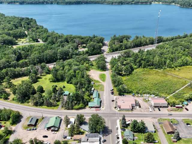 Stone Lake Commercial Real Estate