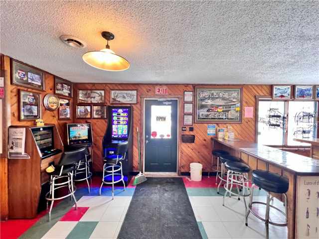 Stone Lake Commercial Real Estate