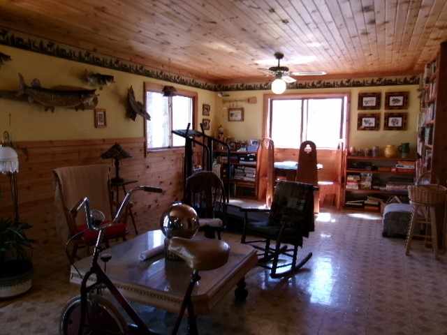 Stone Lake Residential Real Estate
