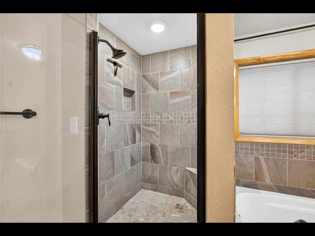 Minong Residential Real Estate