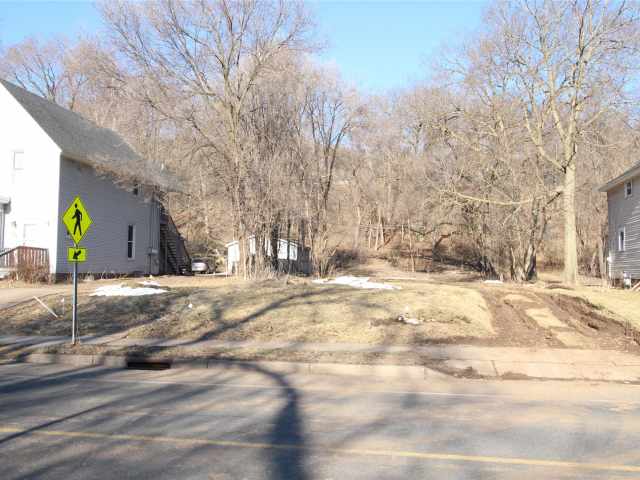 Eau Claire Multifamily Real Estate