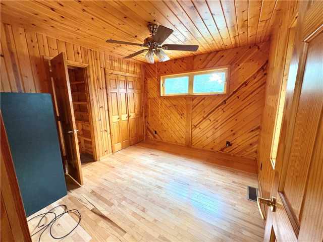 Minong Residential Real Estate