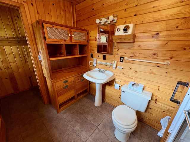 Minong Residential Real Estate