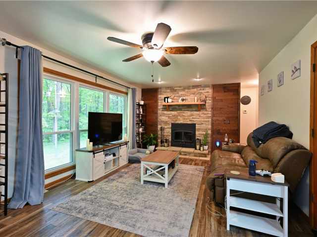 Stone Lake Residential Real Estate