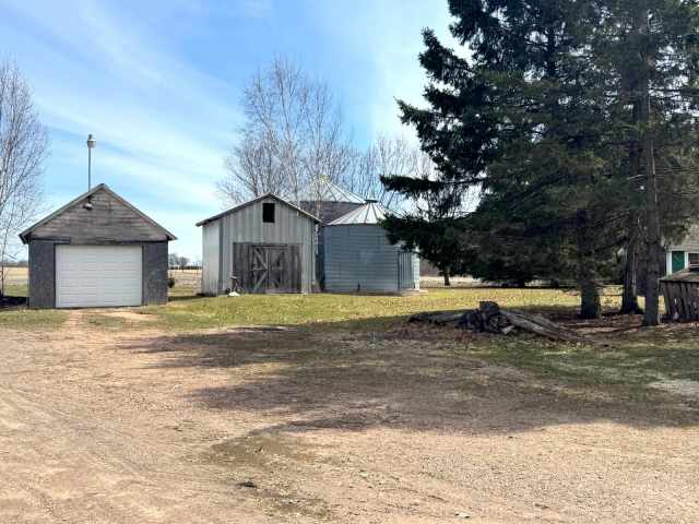 Almena Residential Real Estate