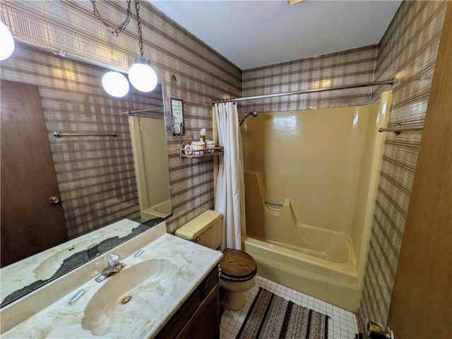 Clam Lake Residential Real Estate