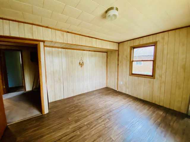 Minong Residential Real Estate