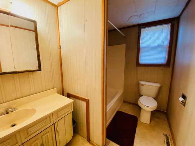 Minong Residential Real Estate