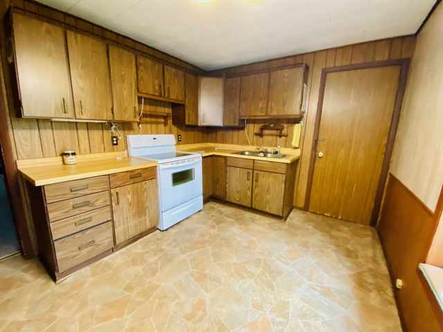 Minong Residential Real Estate