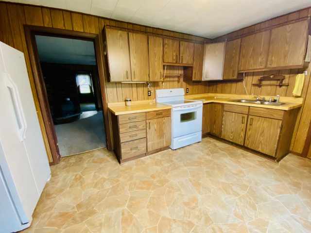 Minong Residential Real Estate