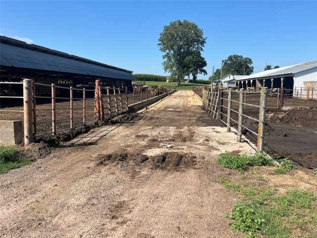 Hixton Farm Real Estate