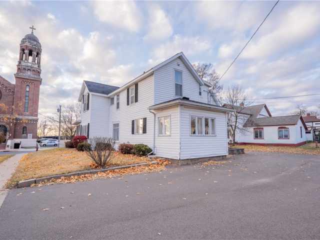 Eau Claire Multifamily Real Estate