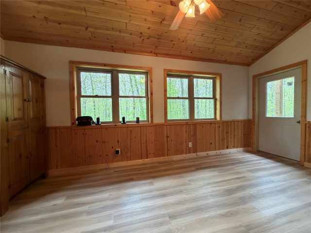 Stone Lake Residential Real Estate