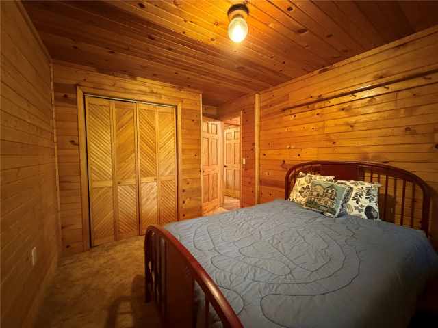 Stone Lake Residential Real Estate