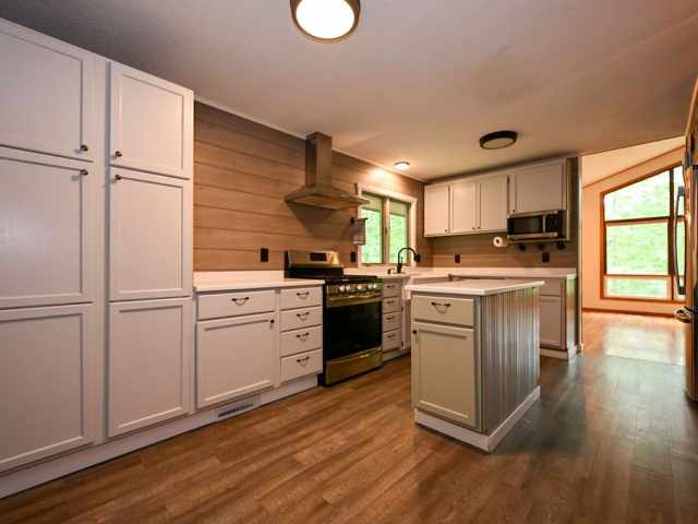 Spooner Residential Real Estate