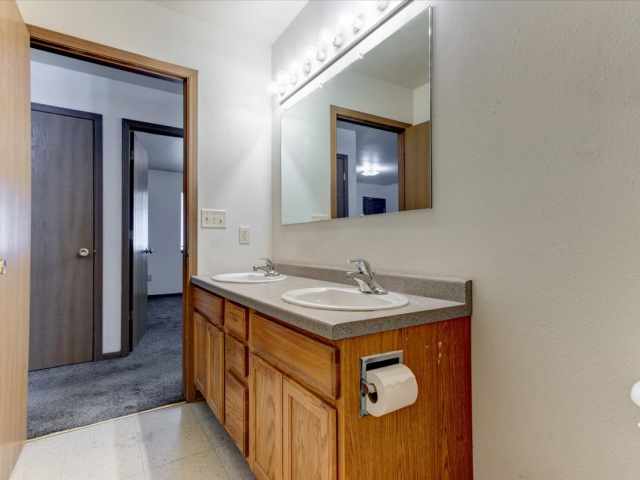Menomonie Multifamily Real Estate